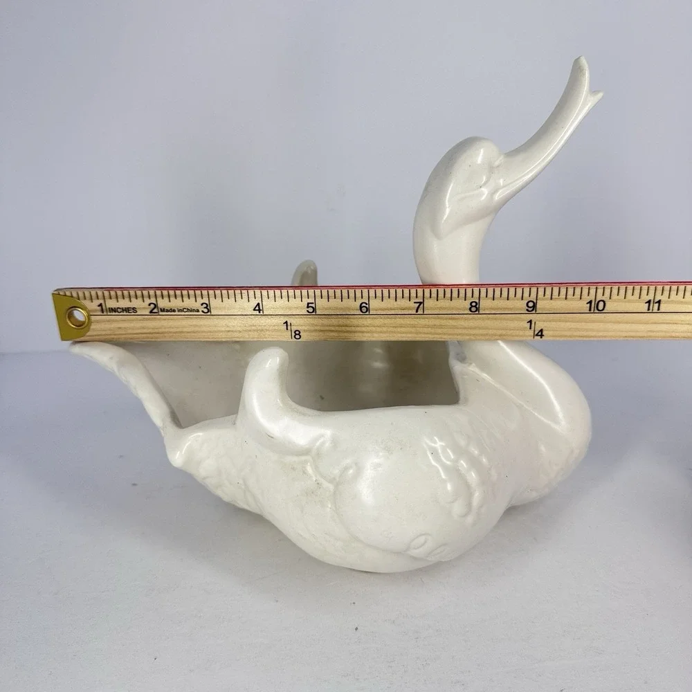 Hull USA Swan Planter White Ceramic‎ Bird Vase Mid Century Hollywood Regency
